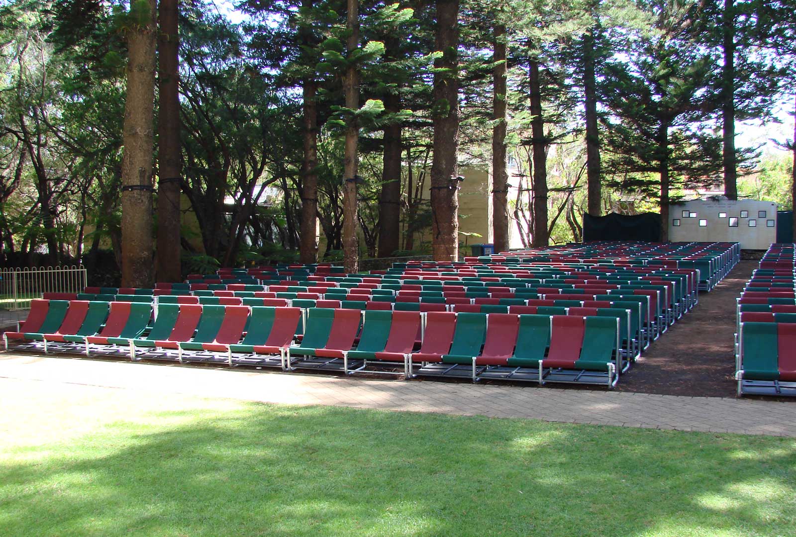 Feature Seating